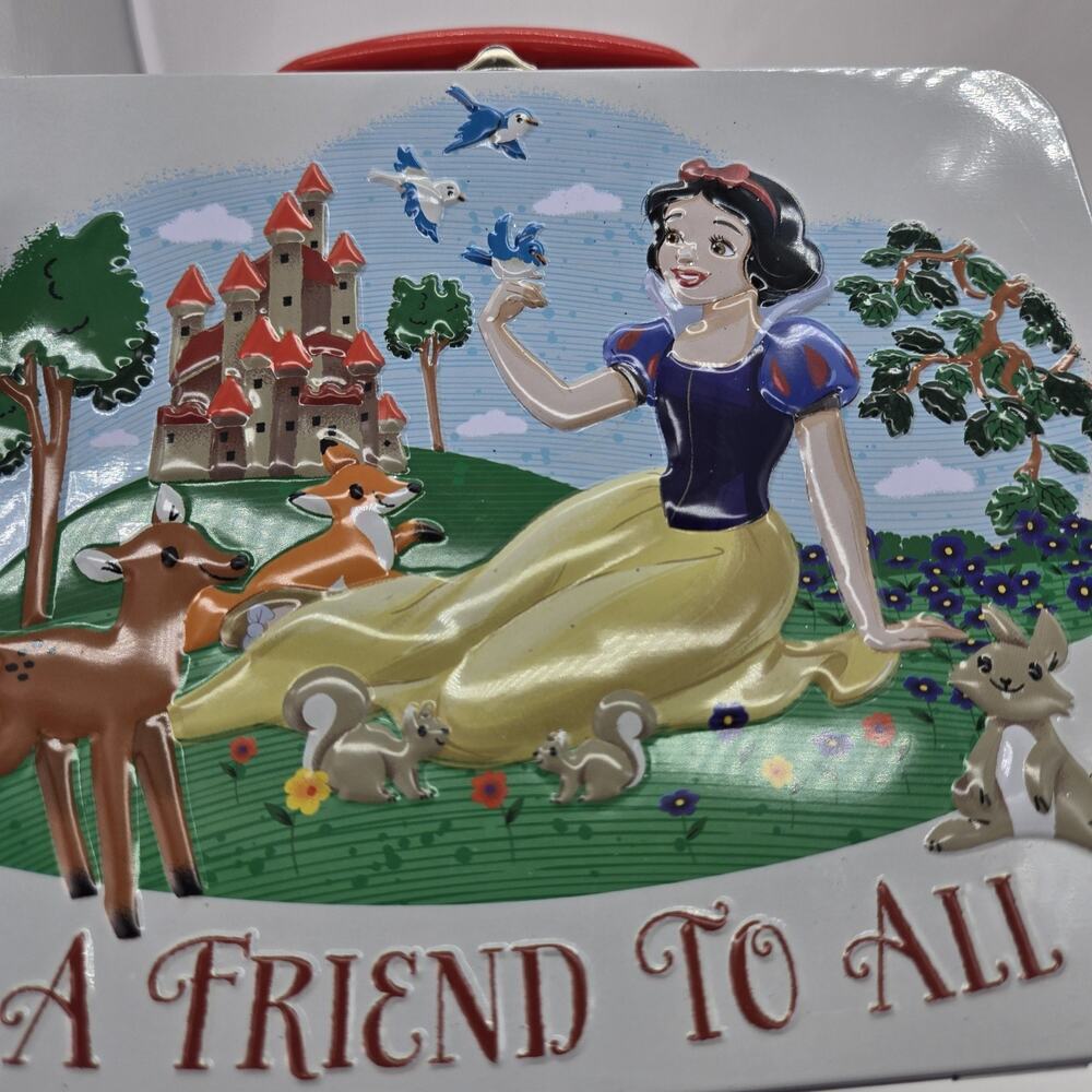 RARE Snow White Seven Dwarfs Walt Disney Raised Metal Lunch Box A Friend to All - Picture 4 of 8